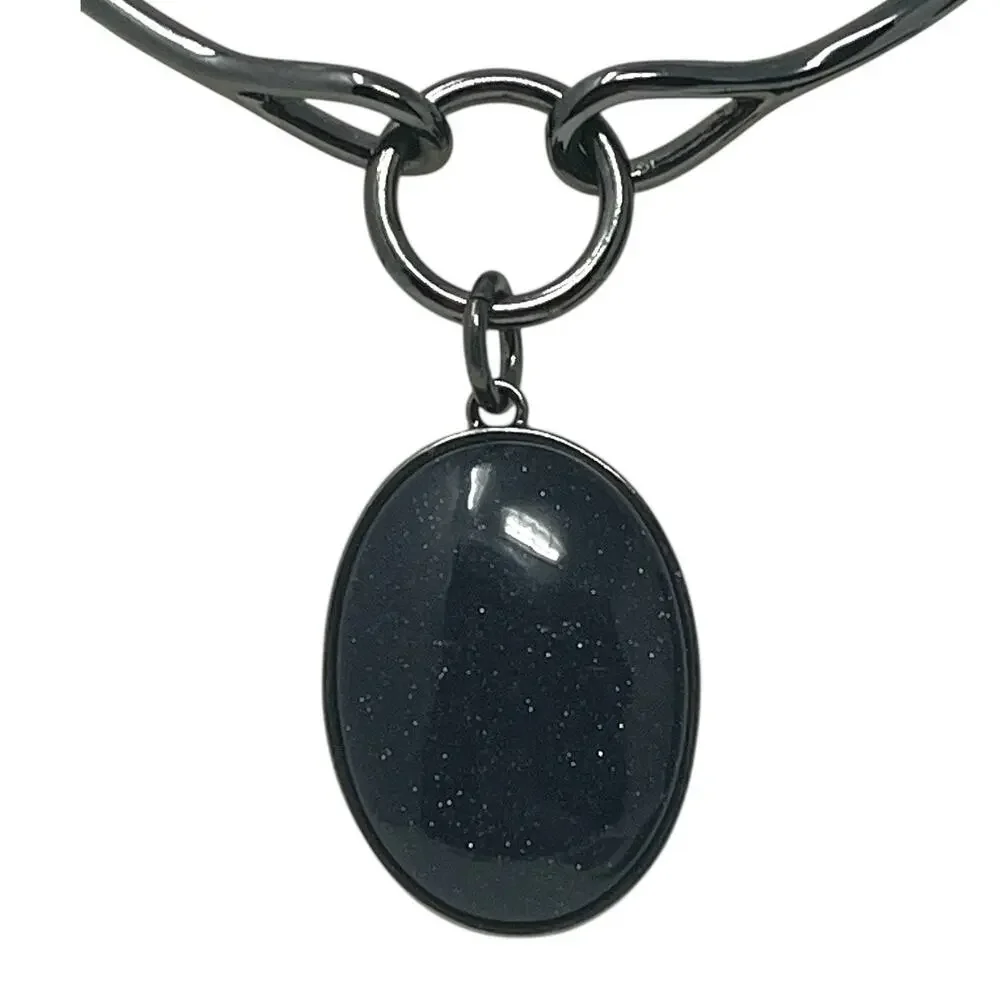 White House Black Market chic modern